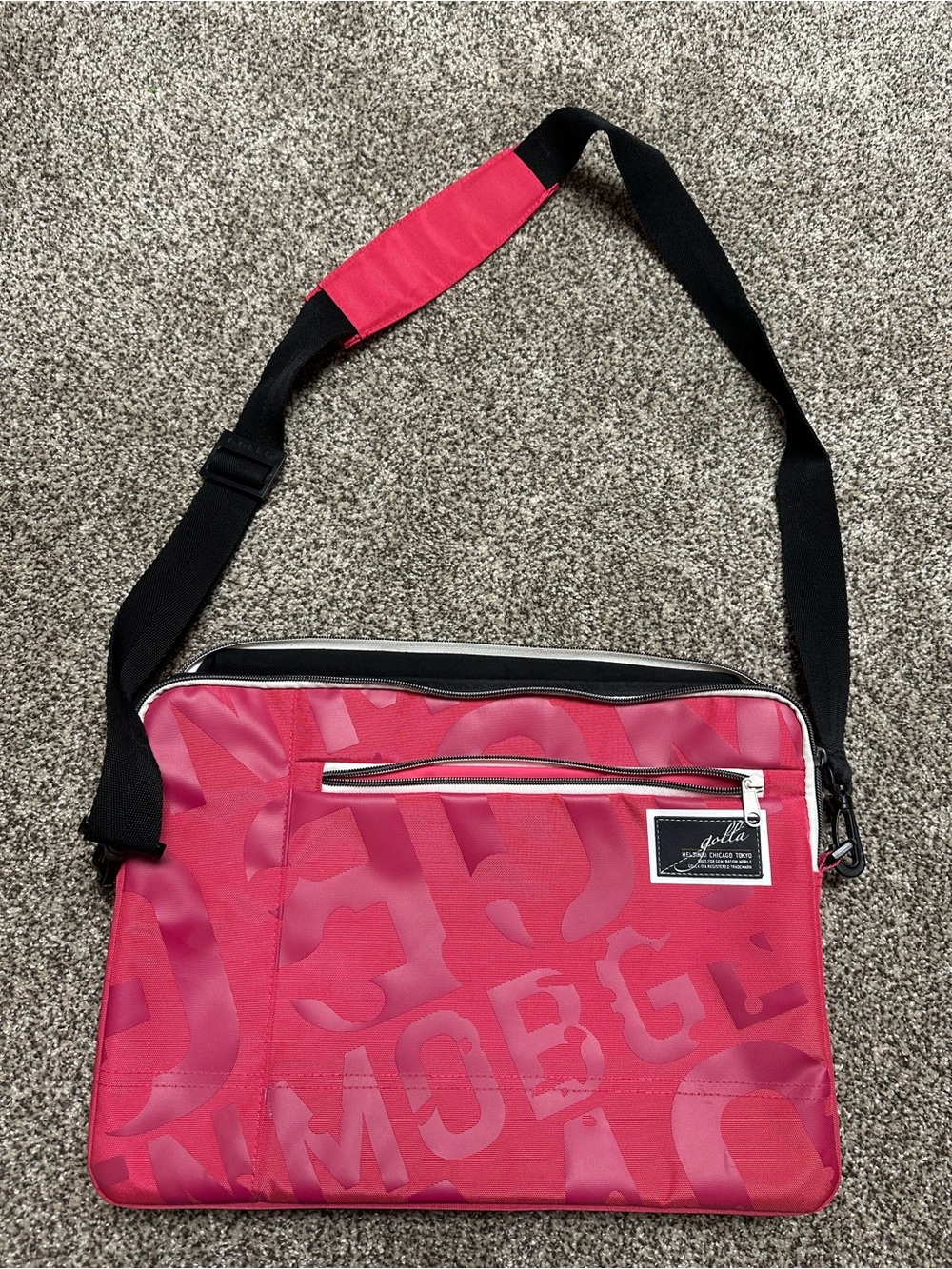 Pink Logo-Print laptop bag